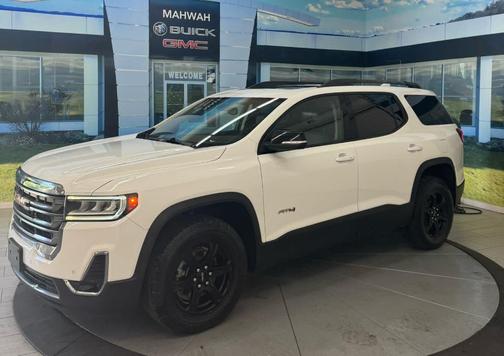 2022 GMC Acadia AT4