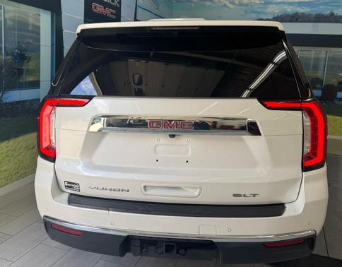 2022 GMC Yukon XL SLT