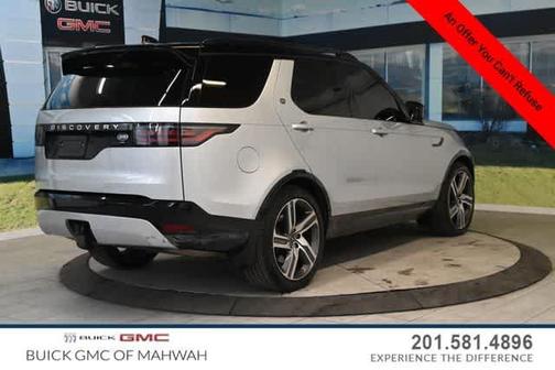 2023 Land Rover Discovery P360 Metropolitan Edition