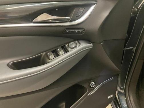 Photo 5 of 32 of 2018 Buick Enclave Premium