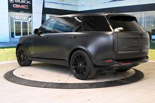 2024 Land Rover Range Rover P530 SE
