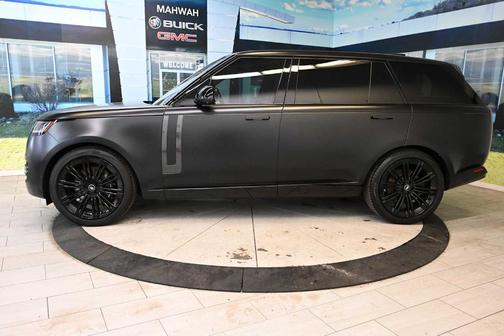 2024 Land Rover Range Rover P530 SE
