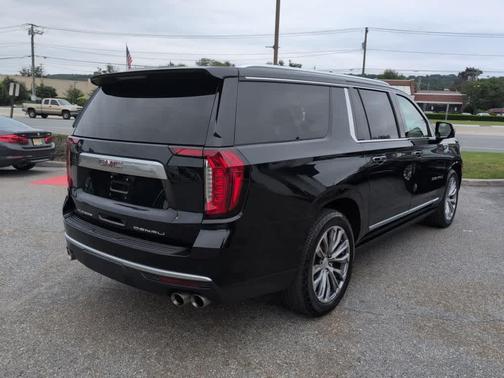 2022 GMC Yukon XL Denali