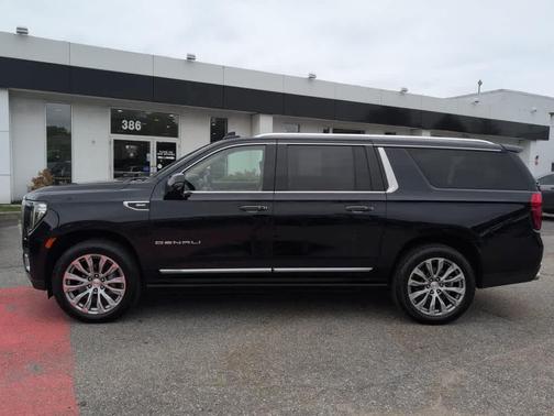 2022 GMC Yukon XL Denali