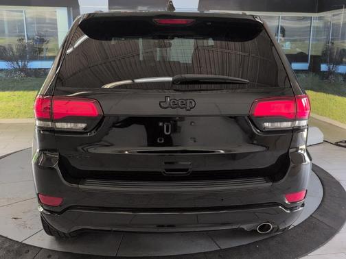 2020 Jeep Grand Cherokee Altitude