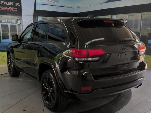 2020 Jeep Grand Cherokee Altitude