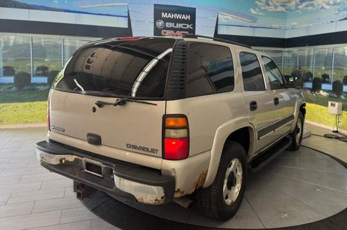 2004 Chevrolet Tahoe LS