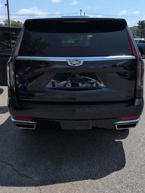 2022 Cadillac Escalade ESV Premium Luxury