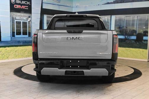 2025 GMC Sierra EV Denali