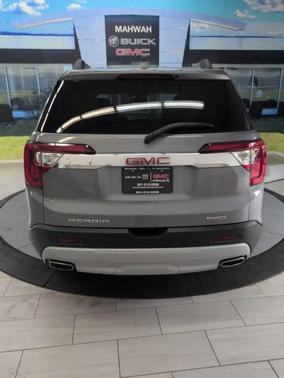 2021 GMC Acadia SLT