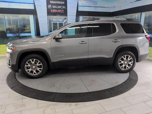 2021 GMC Acadia SLT