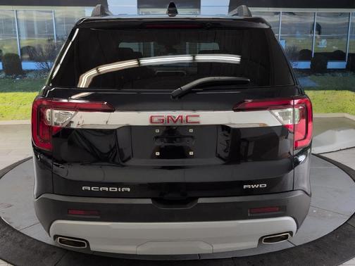 2022 GMC Acadia SLE