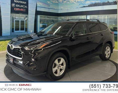 2024 Toyota Highlander LE