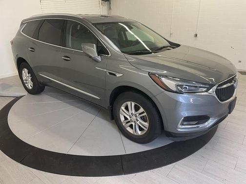 Photo 2 of 27 of 2019 Buick Enclave Essence