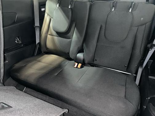 Agate Black Metallic 2022 Ford Explorer XLT