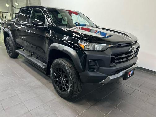Black 2024 Chevrolet Colorado Trail Boss