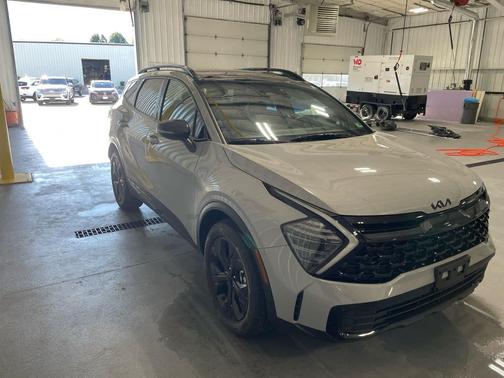 Wolf Gray 2025 Kia Sportage X-Line