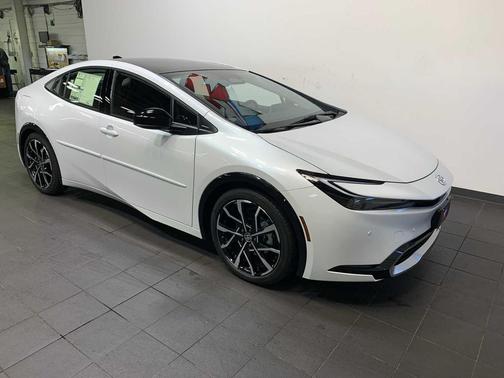 2026 Toyota Prius Plug-In Hybrid XSE