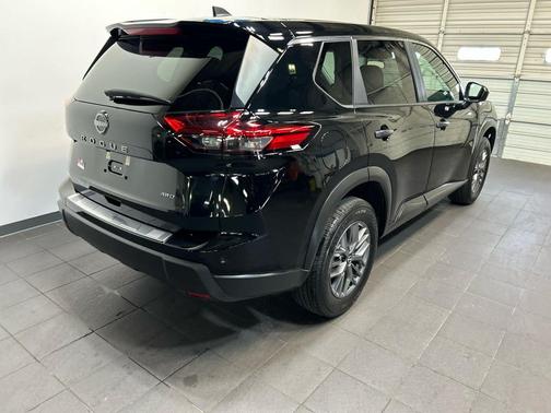 Super Black 2024 Nissan Rogue S