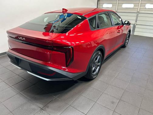 Currant Red 2026 Kia K4 LXS