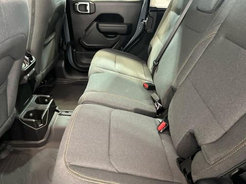 Anvil Clearcoat 2026 Jeep Wrangler Sport S