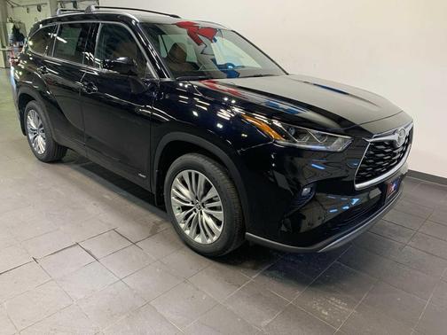 2026 Toyota Highlander Hybrid Platinum