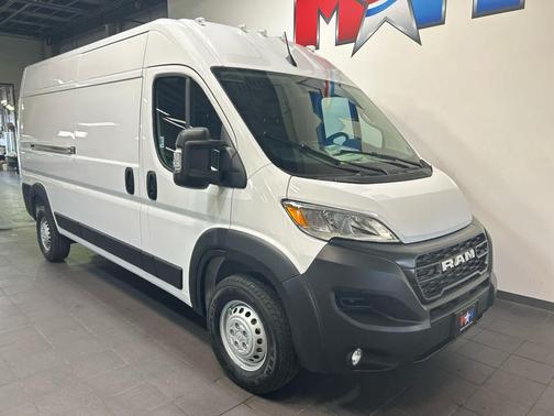 Bright White Clearcoat 2026 RAM ProMaster 2500 Tradesman