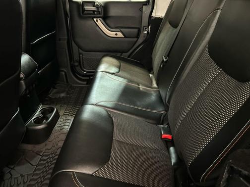 Granite Crystal Metallic Clearcoat 2017 Jeep Wrangler Unlimited 75th Anniversary Edition 4x4