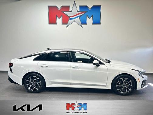 Snow White Pearl 2025 Kia K5 EX