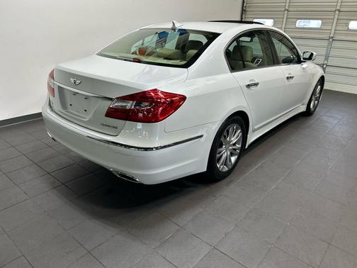 White Satin Pearl 2012 Hyundai Genesis 3.8