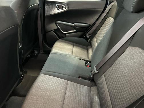 Snow White Pearl 2022 Kia Soul S