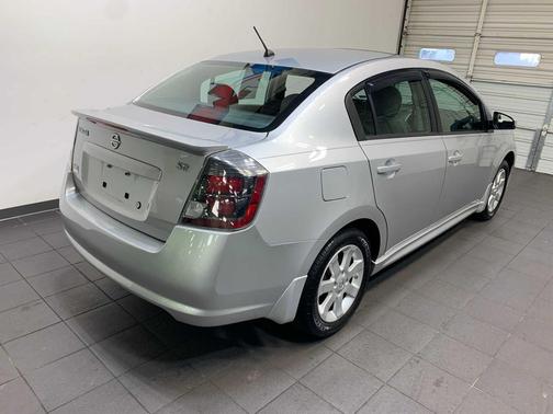 2010 Nissan Sentra 2.0 SR