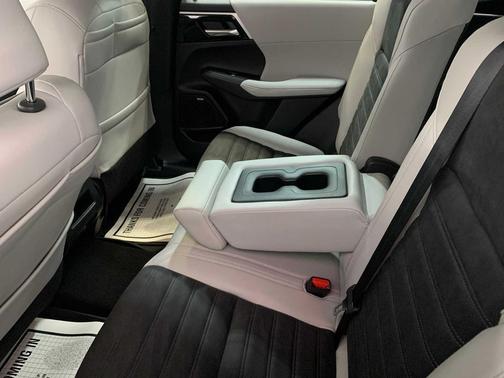 2025 Mitsubishi Outlander SE 2.5 S-AWC