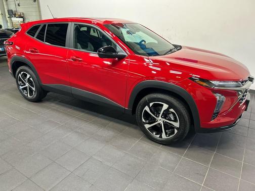 Apex Red 2026 Chevrolet Trax FWD 1RS