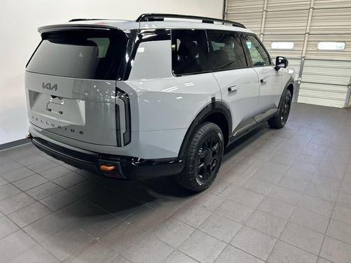 Wolf Gray 2027 Kia Telluride X-Pro SX