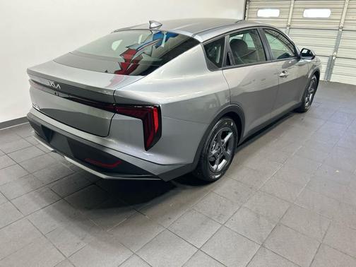 Steel Gray 2026 Kia K4 LXS
