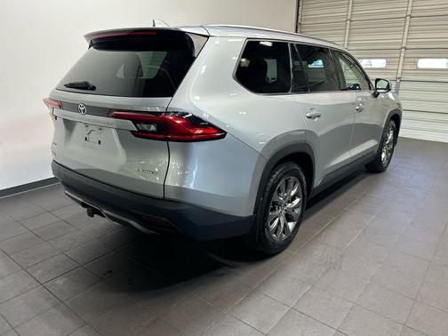 Celestial Silver Metallic 2024 Toyota Grand Highlander Limited