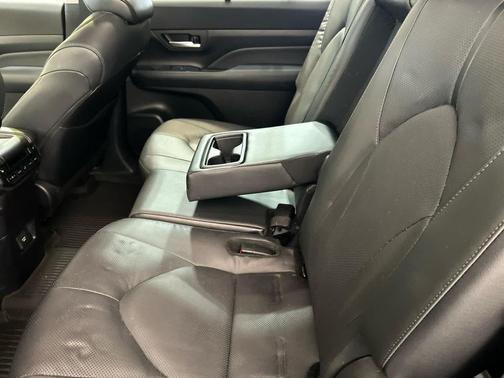 Celestial Silver Metallic 2024 Toyota Grand Highlander Limited