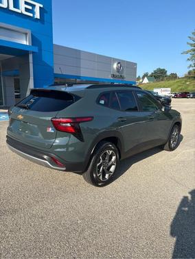Cypress Gray 2026 Chevrolet Trax LT