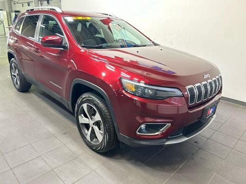 Velvet Red Pearlcoat 2019 Jeep Cherokee Limited