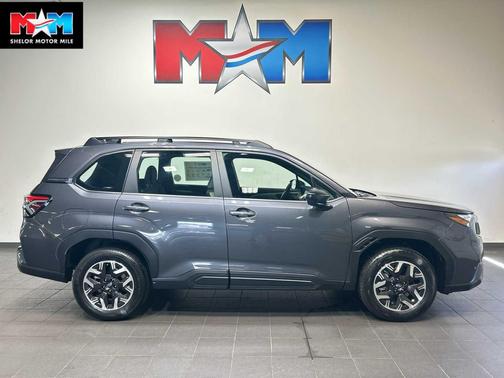 Magnetite Gray Metallic 2026 Subaru Forester Base
