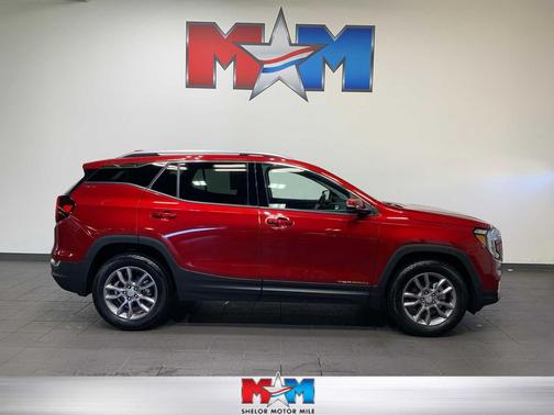 2023 GMC Terrain SLT