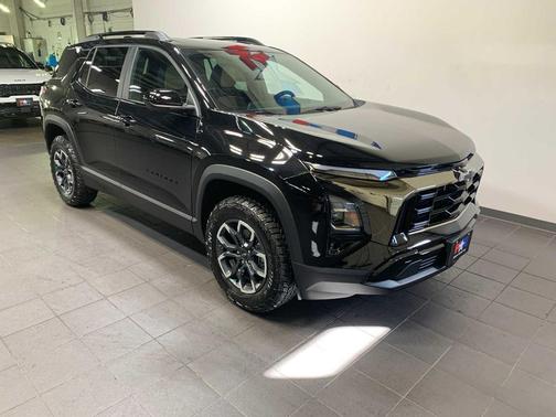 Mosaic Black Metallic 2026 Chevrolet Equinox AWD ACTIV