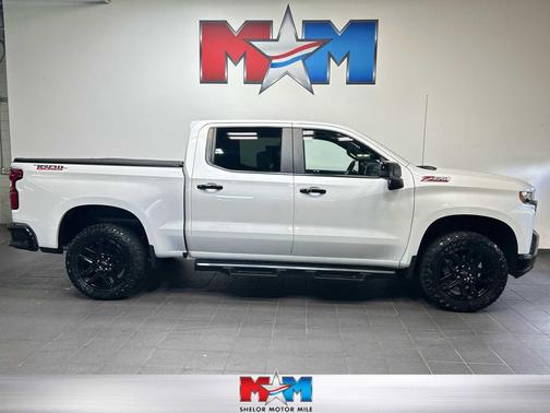 Iridescent Pearl Tricoat 2021 Chevrolet Silverado 1500 LT Trail Boss