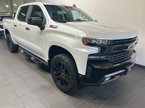 Iridescent Pearl Tricoat 2021 Chevrolet Silverado 1500 LT Trail Boss