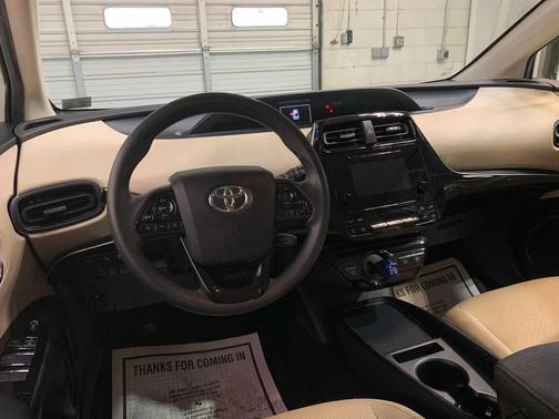 2019 Toyota Prius LE