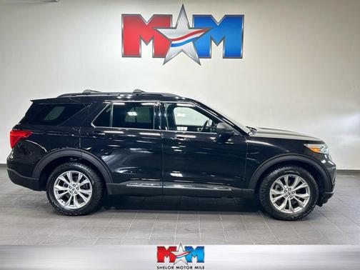 Agate Black Metallic 2020 Ford Explorer XLT