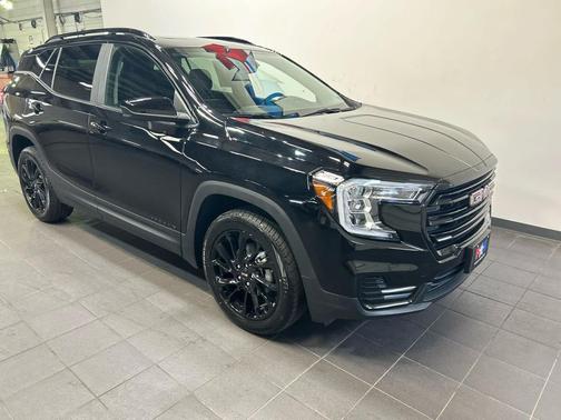 Ebony Twilight Metallic 2023 GMC Terrain SLE