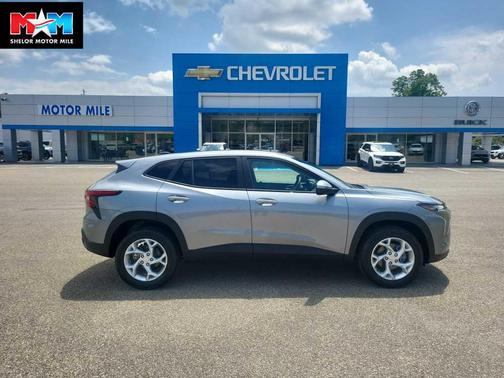Sterling Gray Metallic 2026 Chevrolet Trax LS