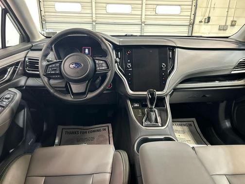 Crystal Black Silica 2025 Subaru Outback Onyx Edition